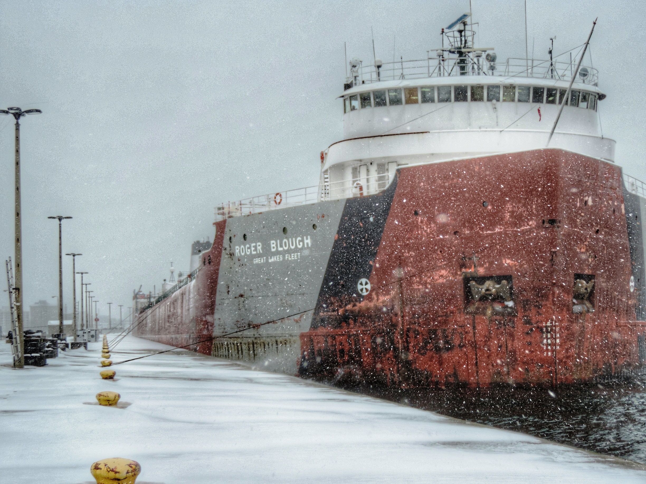 When do the Soo Locks Open?