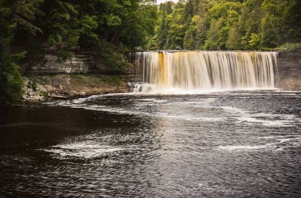 Tahquamenon Falls